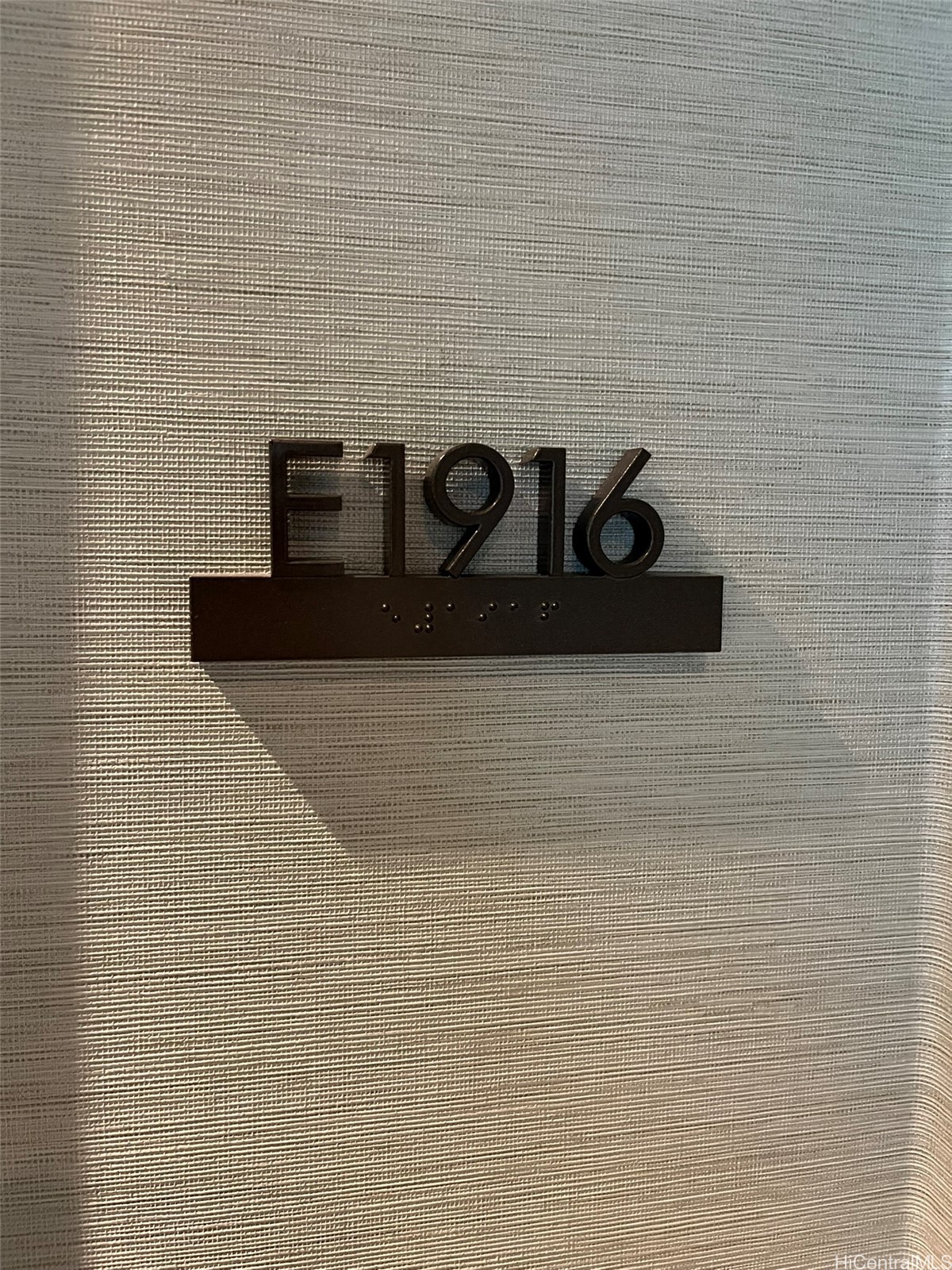 The Ritz-carlton Residences - 383 Kalaimoku Condominium