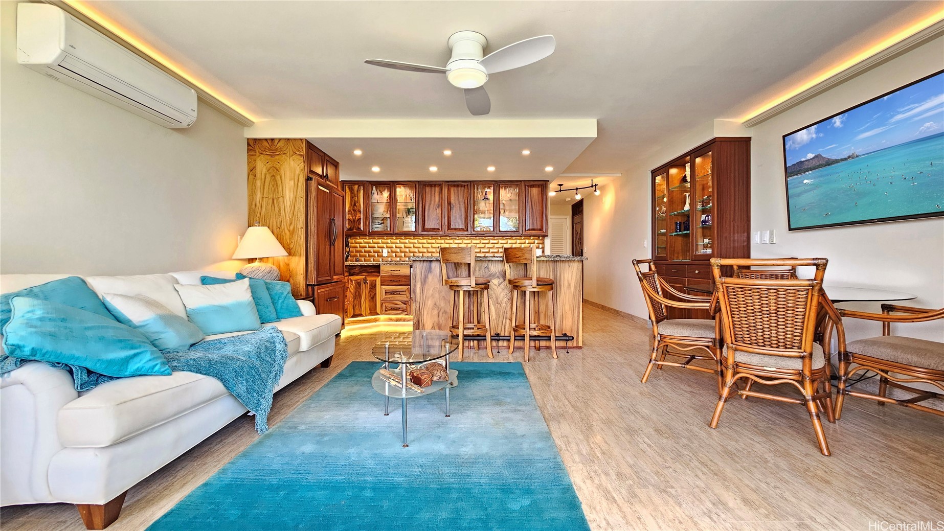 2999 Kalakaua Avenue 404
