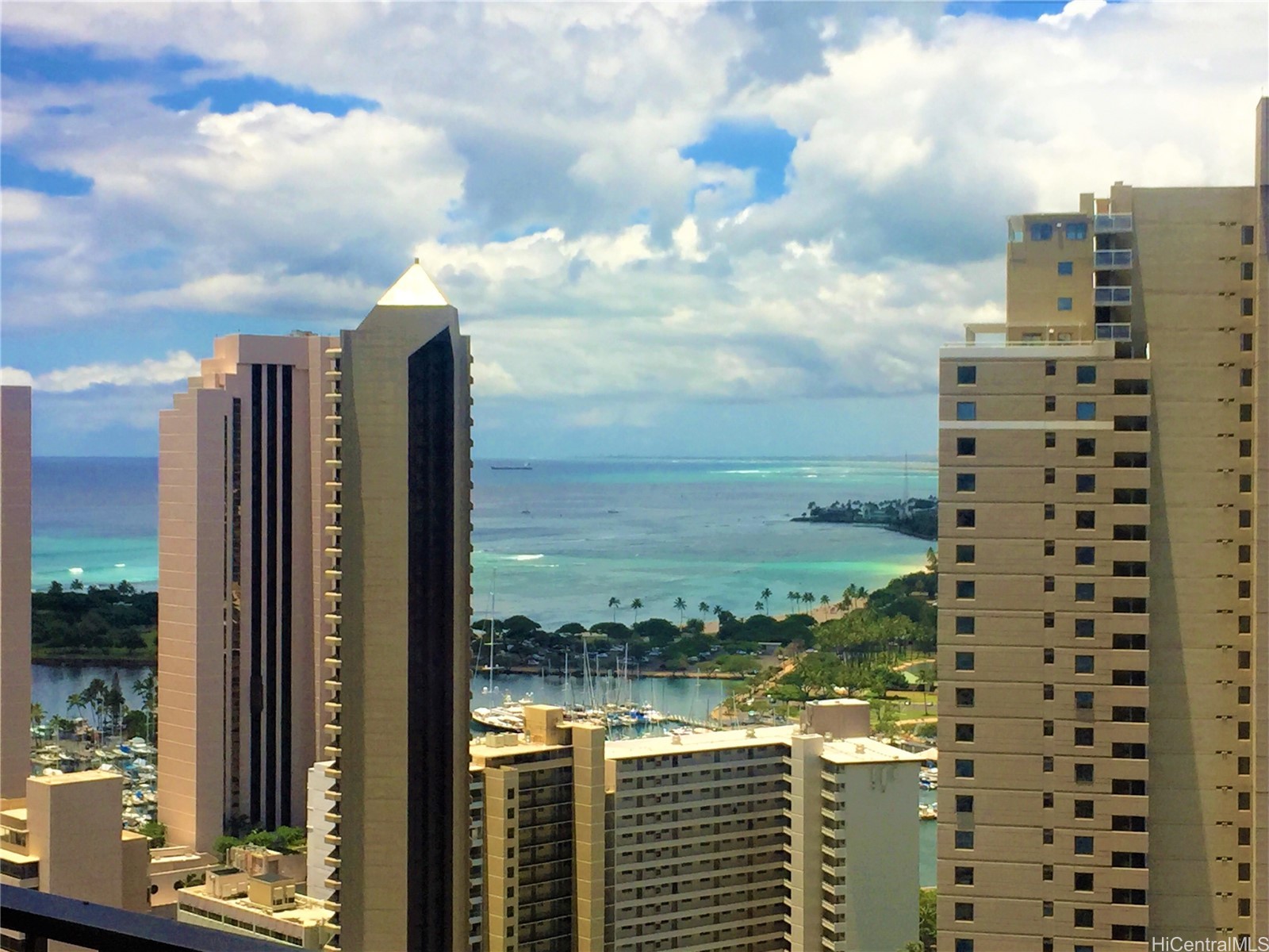 Chateau Waikiki Residential Lease