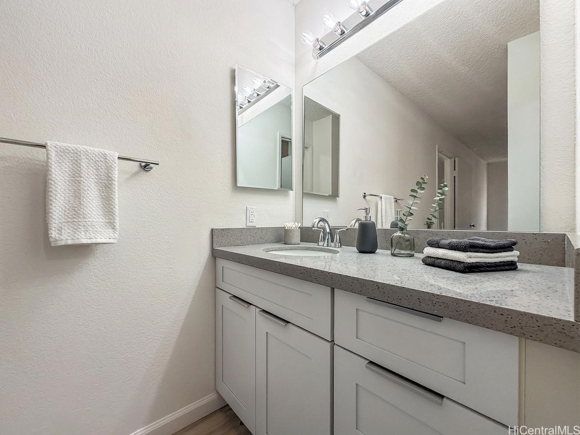 91-1059 Puamaeole Street 5D