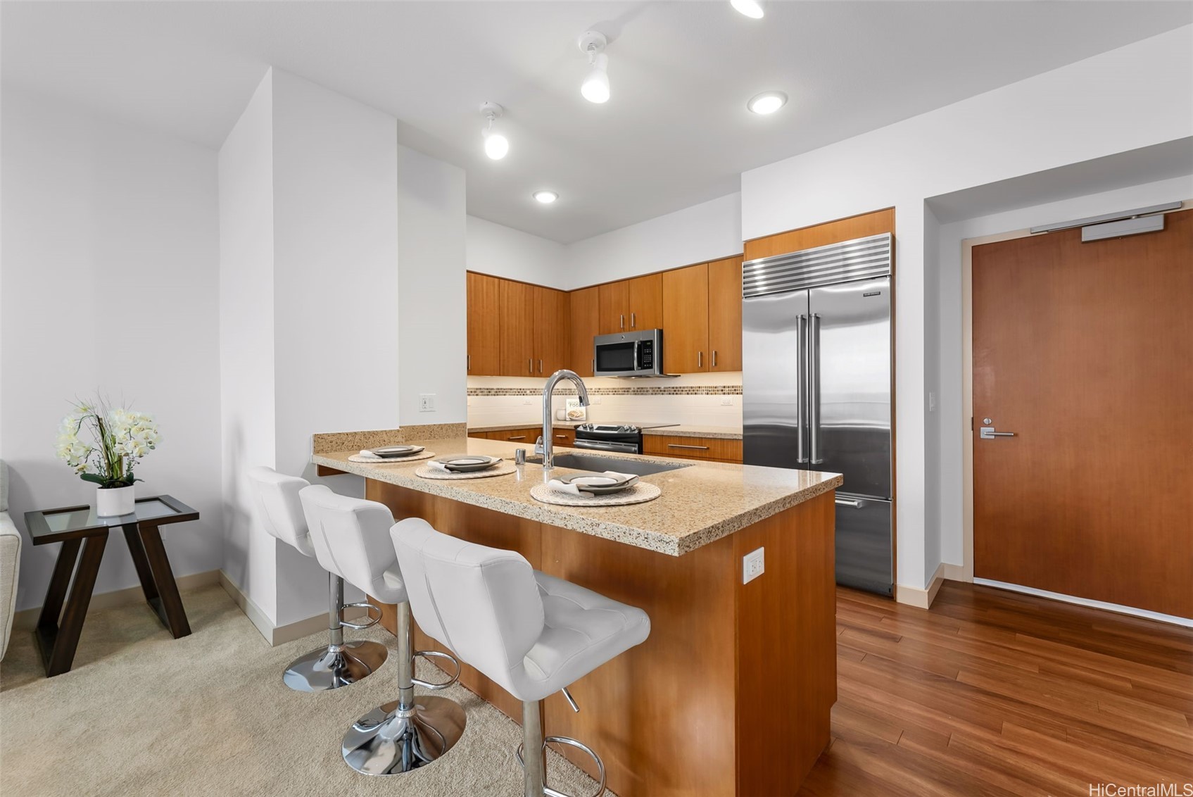 555 South Street 4004