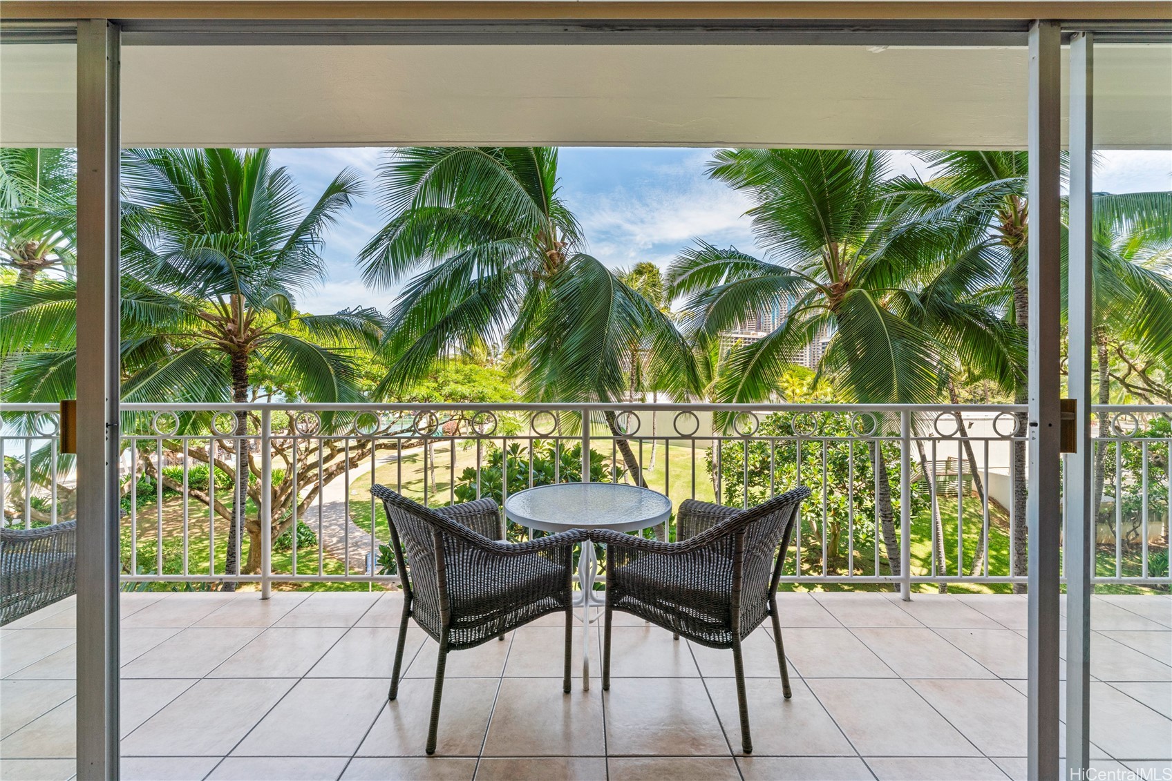 2161 Kalia Road 308