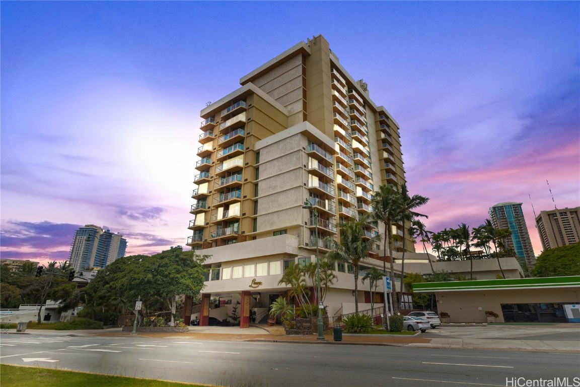 Luana Waikiki Condominium