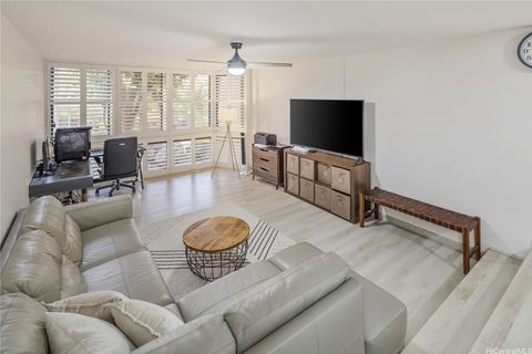 Photo of 531 Hahaione Street #2/1A, Honolulu, HI 96825 (MLS # 202524544)