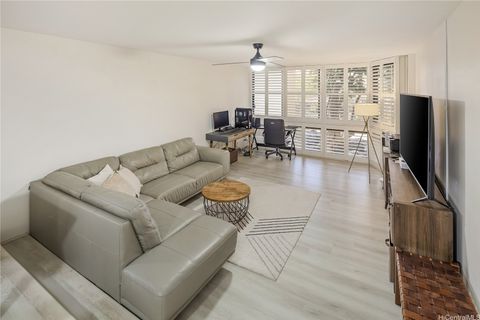 Photo of 531 Hahaione Street #2/1A, Honolulu, HI 96825 (MLS # 202524544)