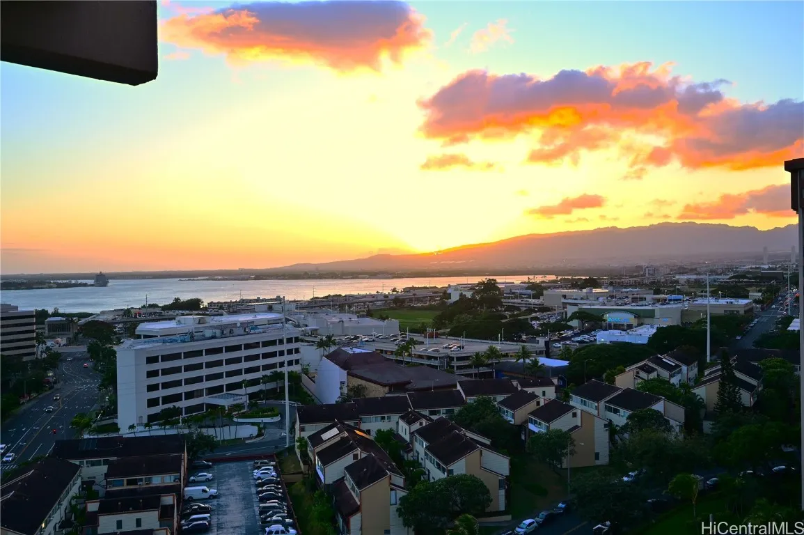 Aiea, Hawaii 96701, United States, 1 Bedroom Bedrooms, ,1 BathroomBathrooms,Residential,Active,86990