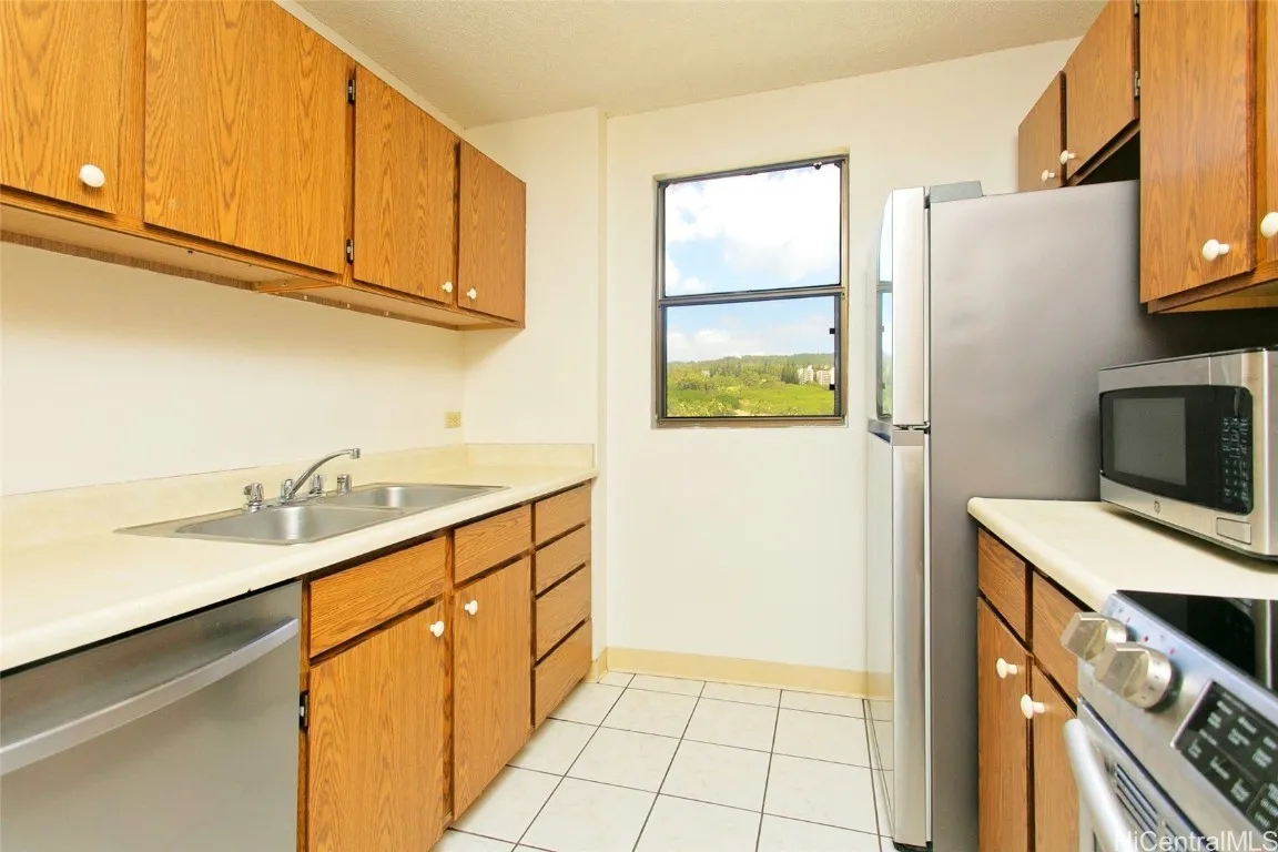 Aiea, Hawaii 96701, United States, 1 Bedroom Bedrooms, ,1 BathroomBathrooms,Residential,Active,86990
