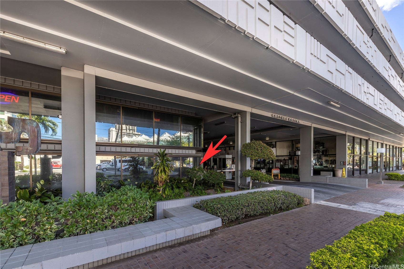 1750 Kalakaua Avenue 103