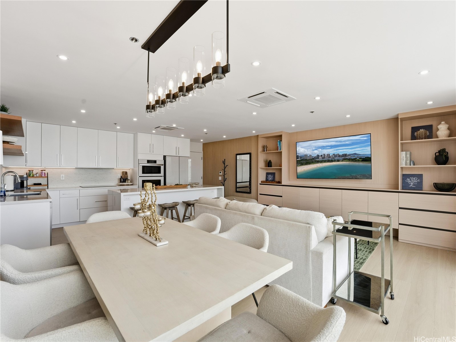 1777 Ala Moana Boulevard 2608