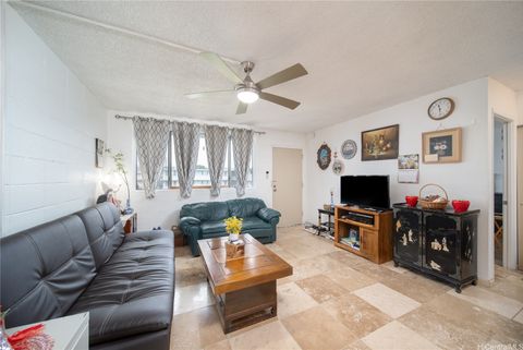 94-011 Waipahu Street D311 Waipahu HI 96797