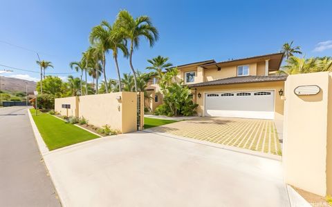Photo of 235 Portlock Road, Honolulu, HI 96825 (MLS # 202528543)