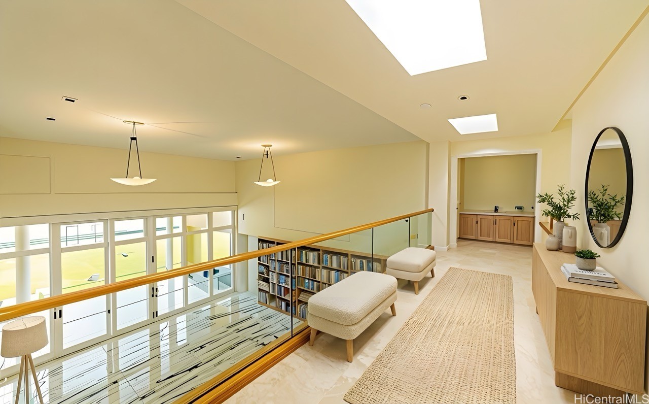 235 Portlock Road
