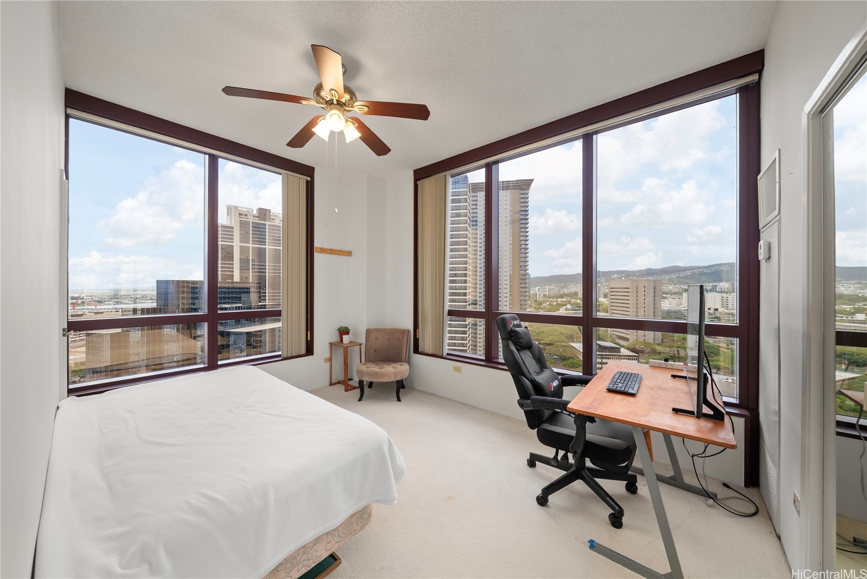 725 Kapiolani Boulevard 2205