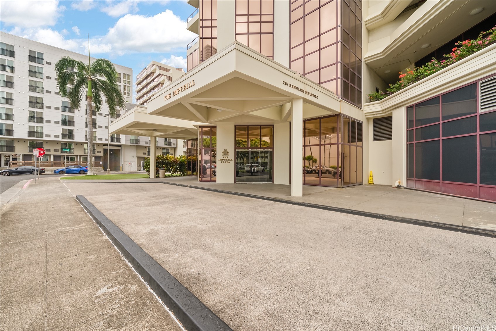 725 Kapiolani Boulevard 2205