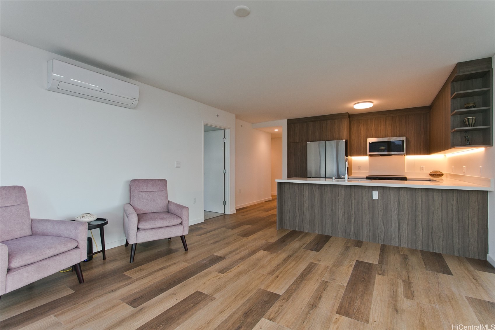 1515 Liona Street 3418