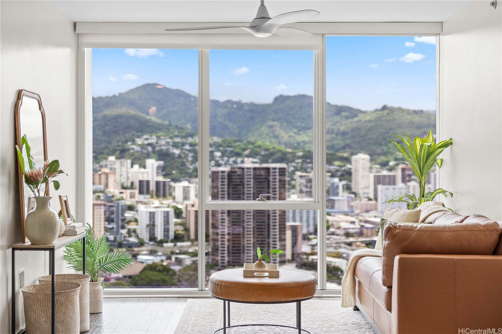 888 Kapiolani Boulevard 3911