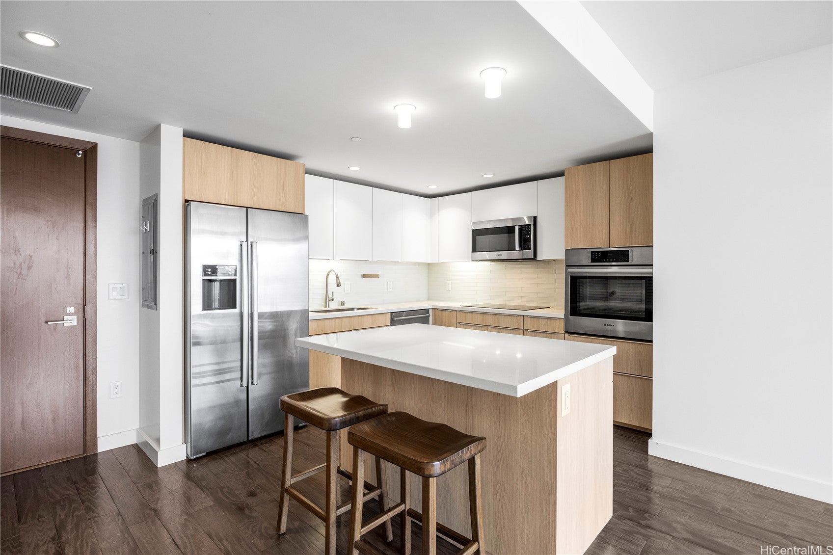 888 Kapiolani Boulevard 3911