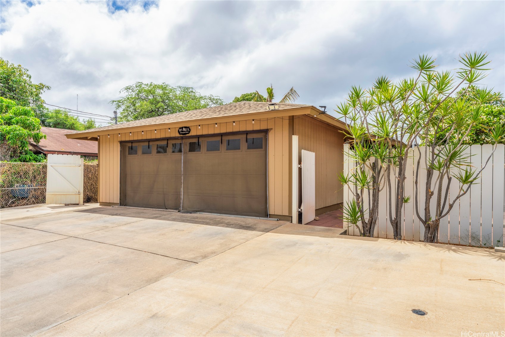87-102 Kulaaupuni Street