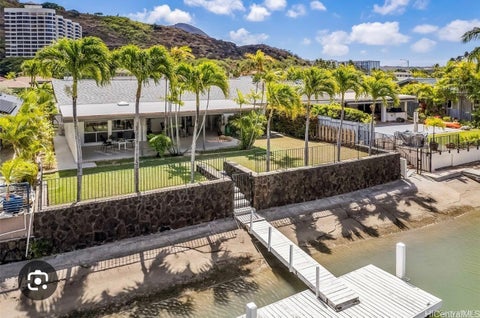 Photo of 664 Kumukahi Place, Honolulu, HI 96825 (MLS # 202609723)