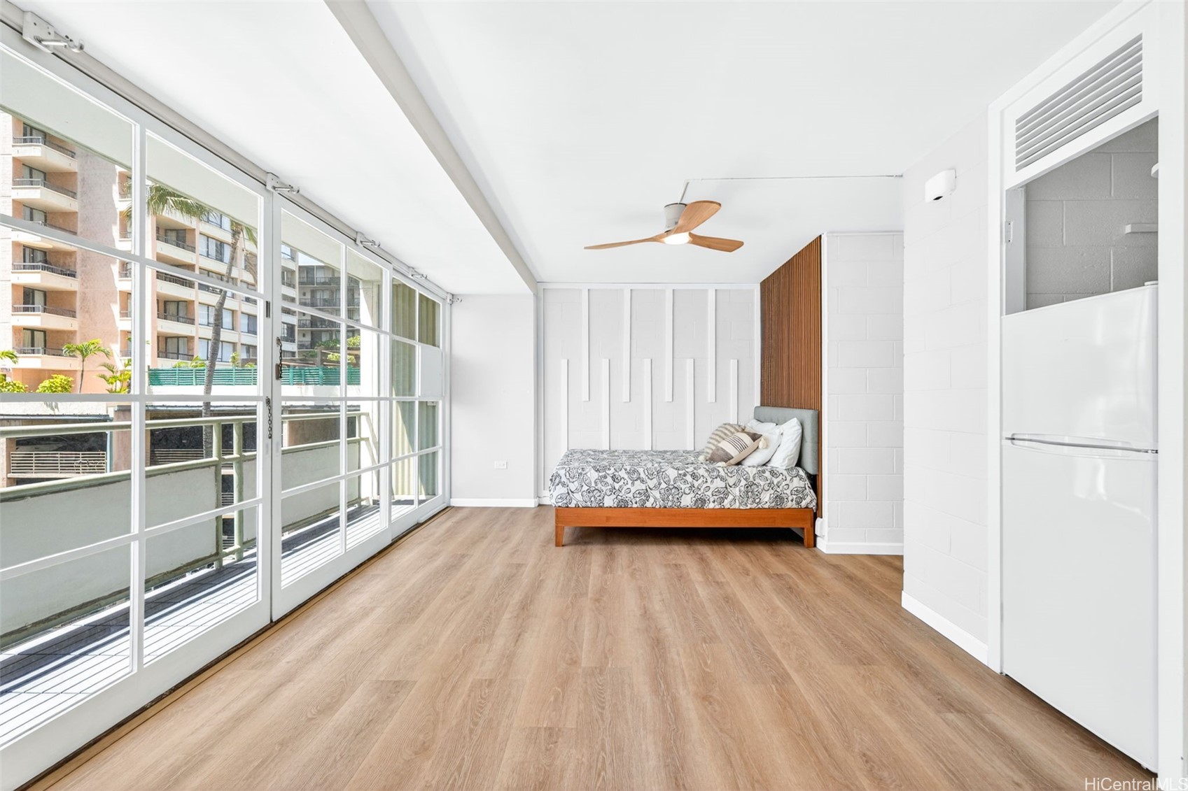 445 Kaiolu Street 401