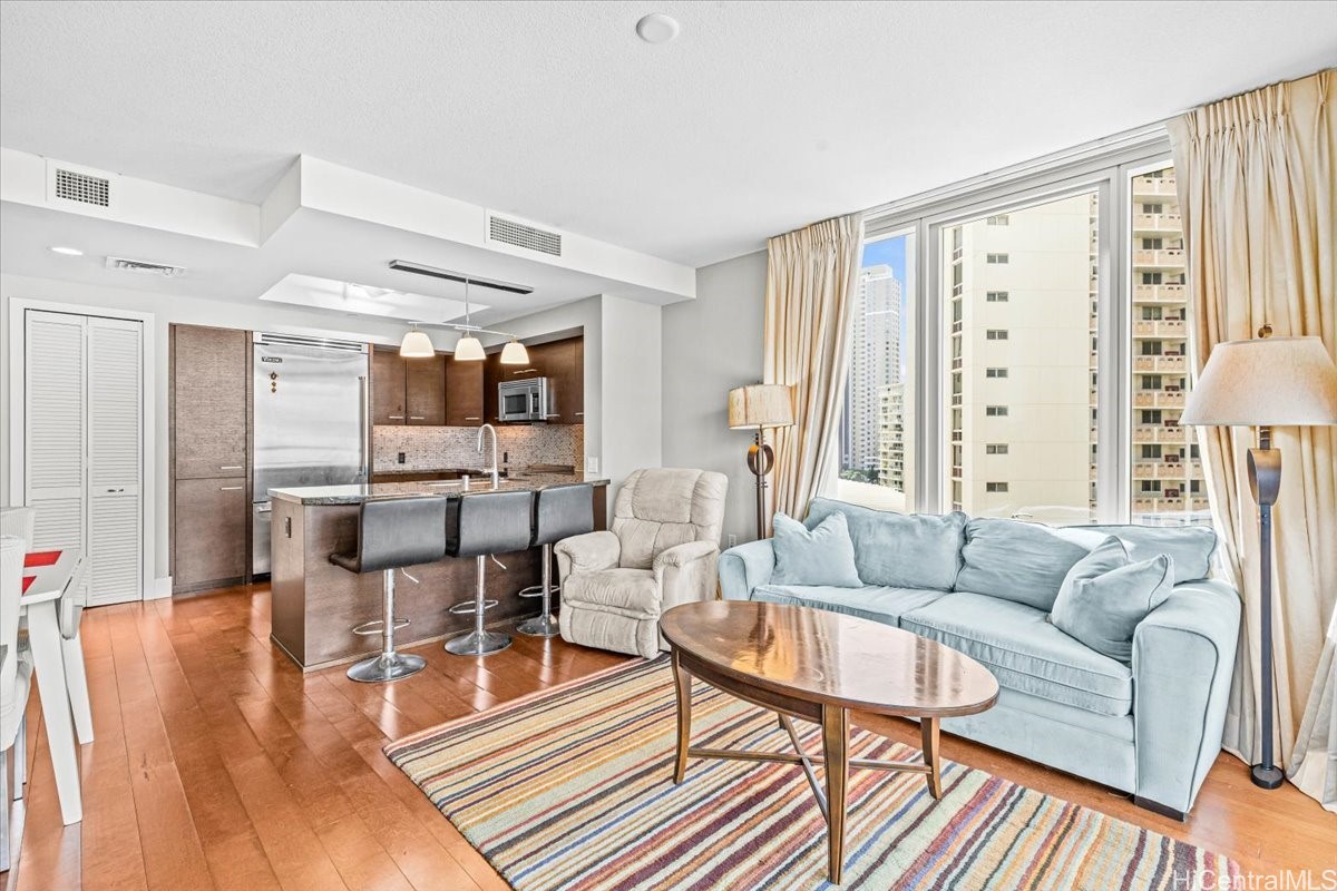 1837 Kalakaua Avenue 1011