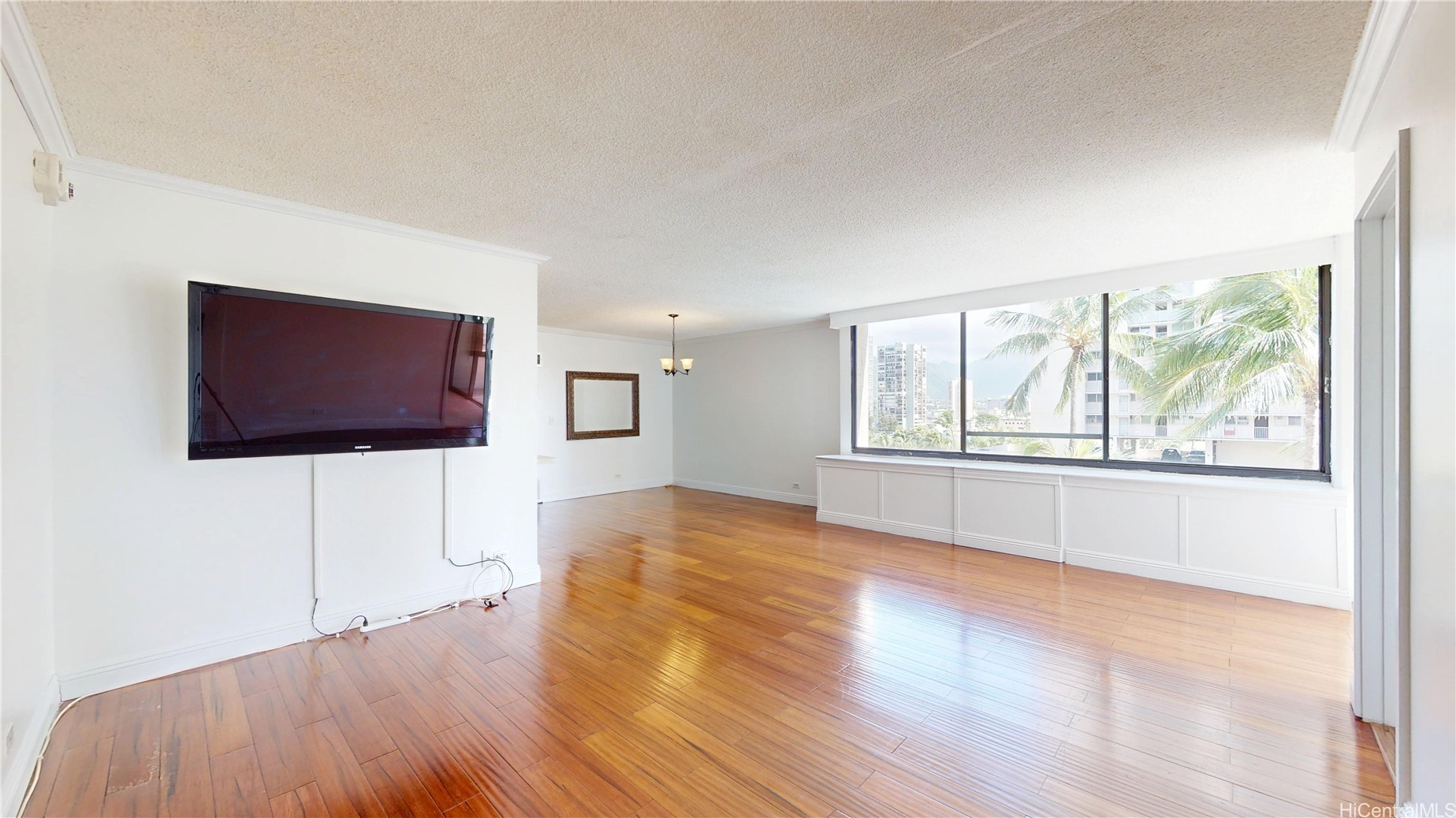 2215 Aloha Drive DH702