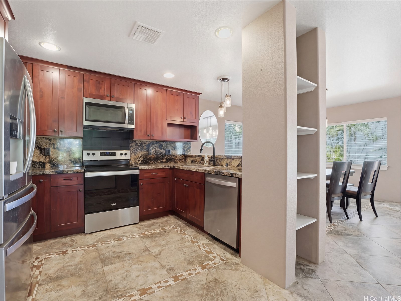 87-2201 Pakeke Street 65