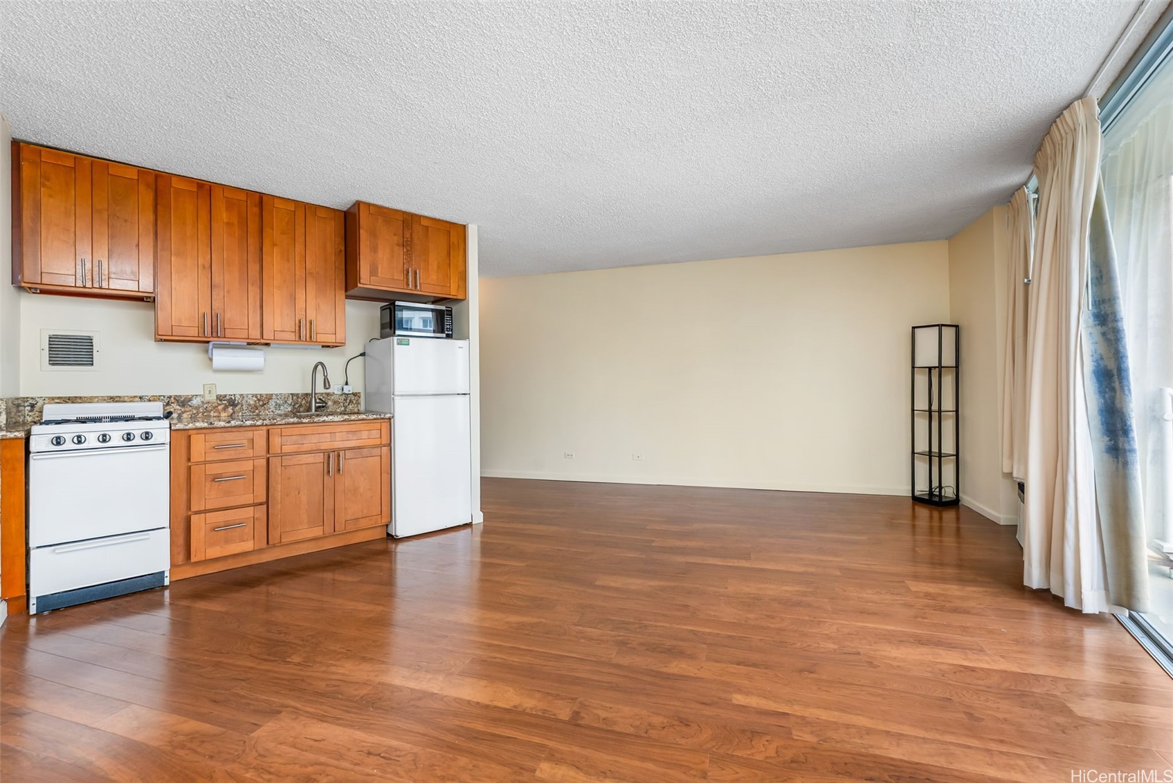 750 Amana Street 1207