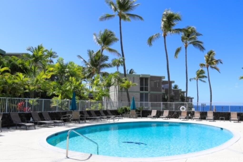 75-6016 Alii Drive 108
