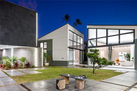 4758 Kahala Avenue Honolulu HI 96816