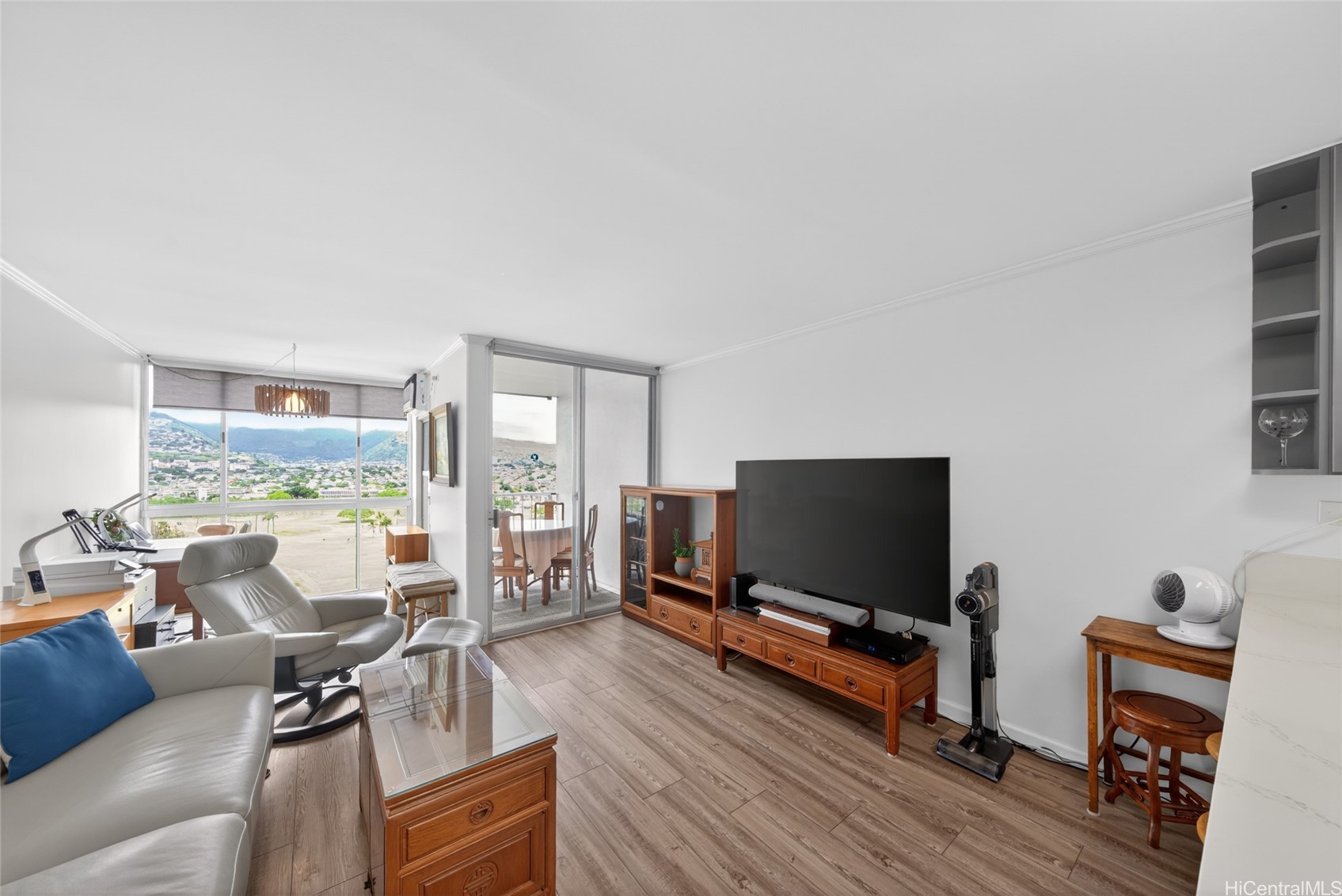 2611 Ala Wai Boulevard 1603