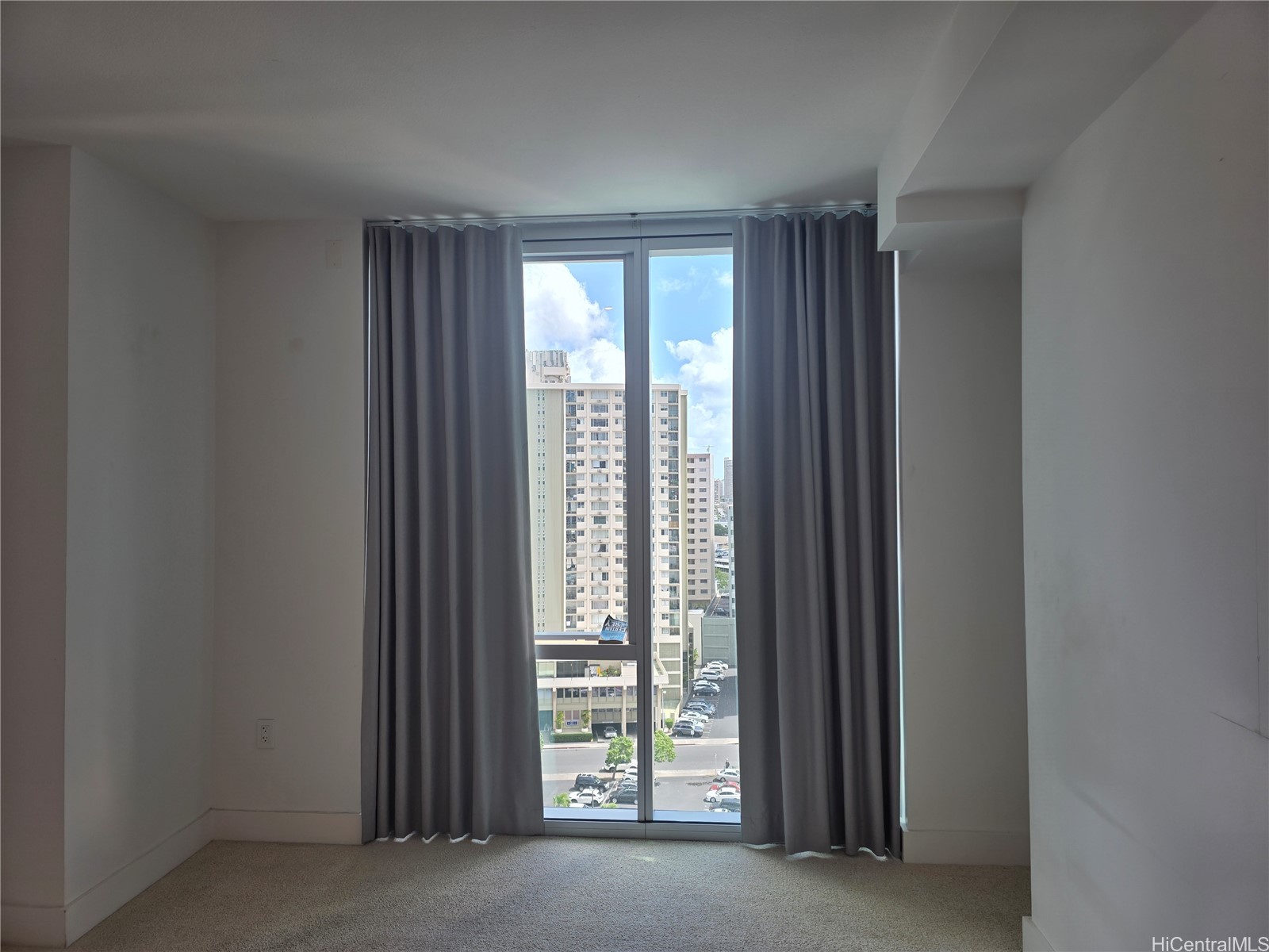 629 Keeaumoku Street 1303