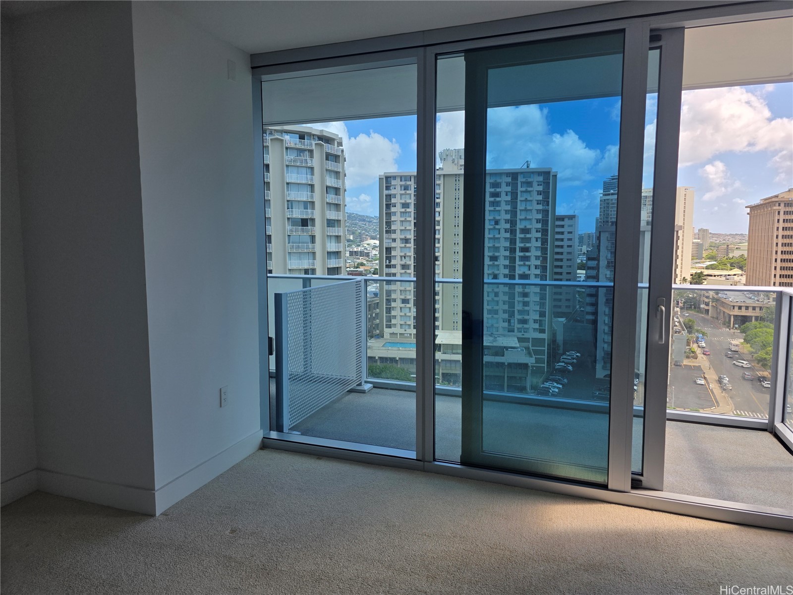 629 Keeaumoku Street 1303