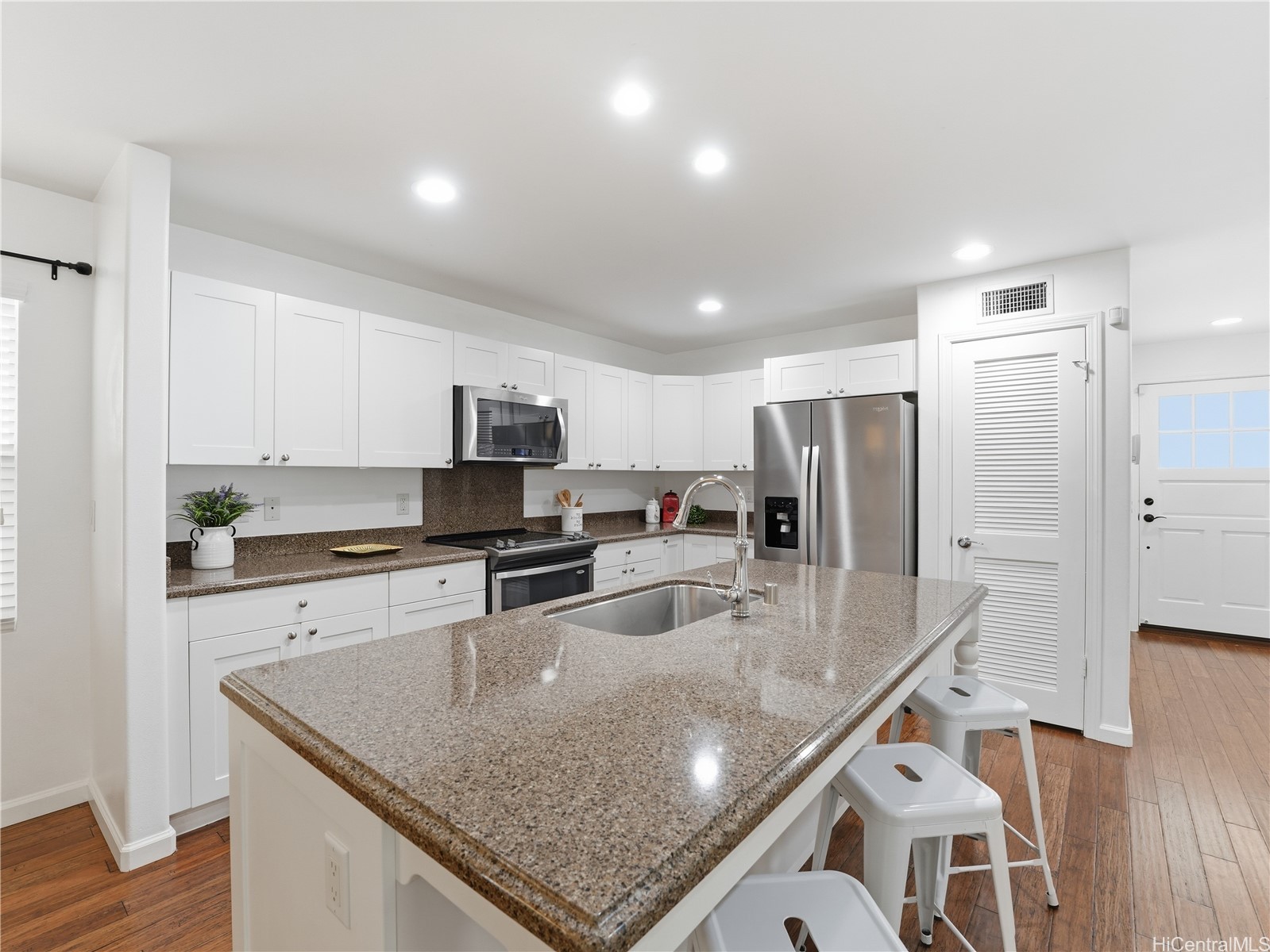 91-1378 Kaileolea Drive