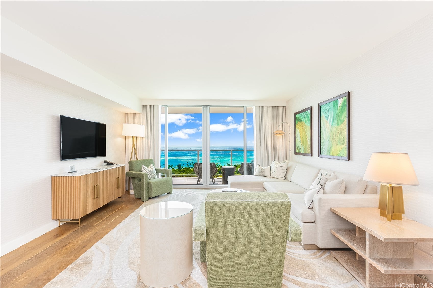 383 Kalaimoku Street E2905