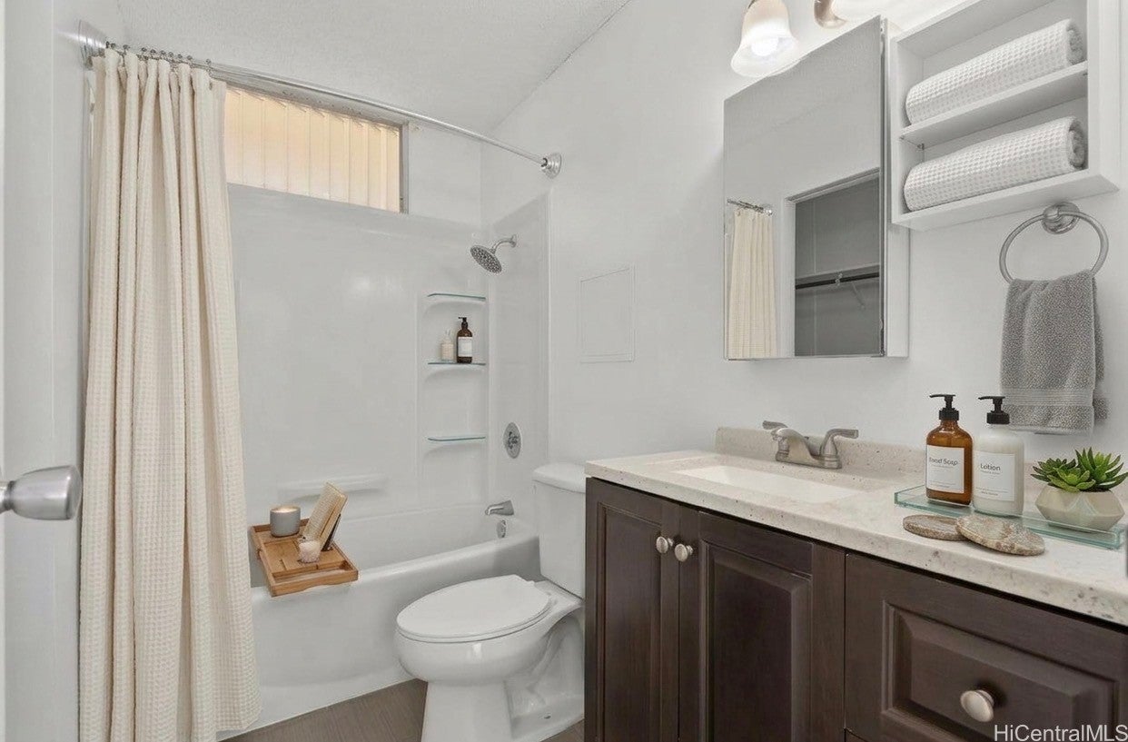95-2048 Waikalani Place D503