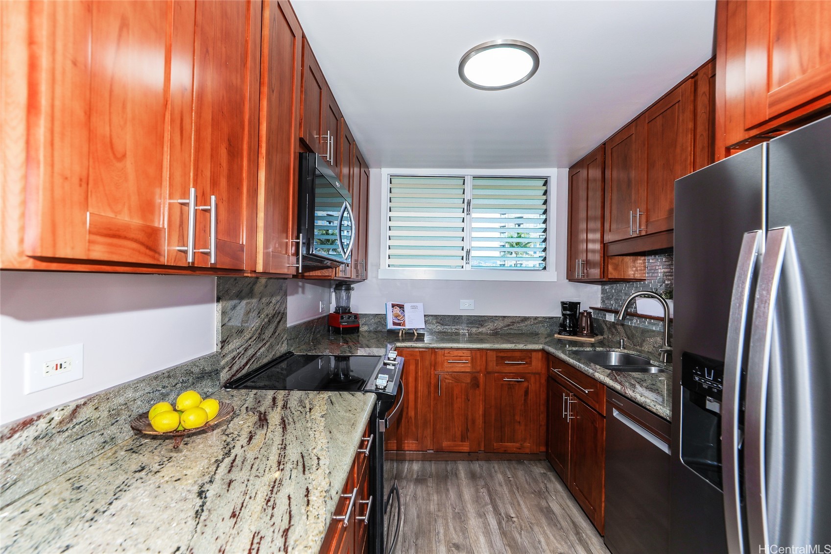 1676 Ala Moana Boulevard 505