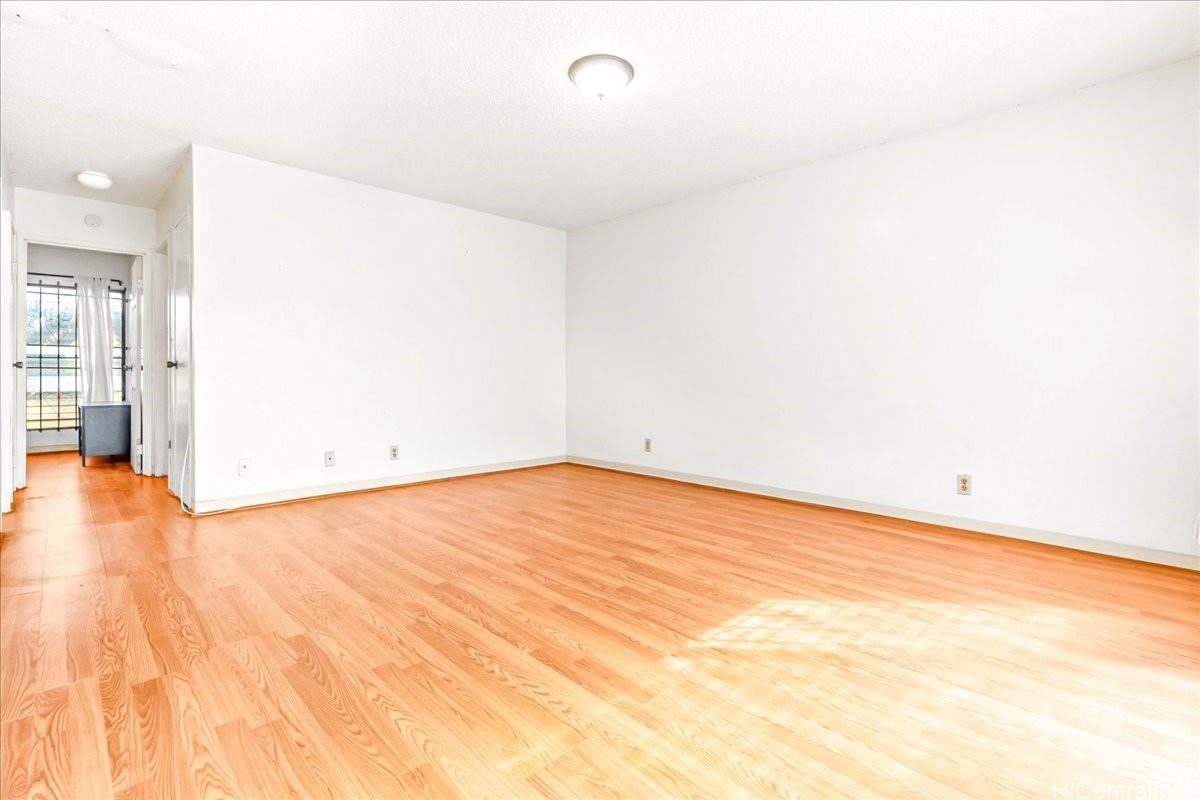 87-119 Helelua Street F102