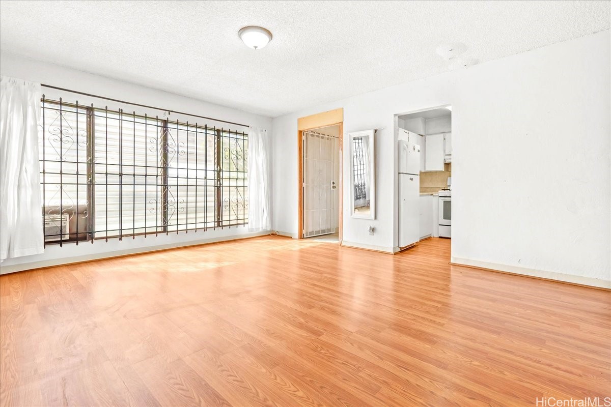 87-119 Helelua Street F102