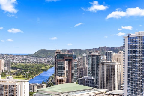 Photo of 629 Keeaumoku Streets #3611, Honolulu, HI 96814 (MLS # 202619138)