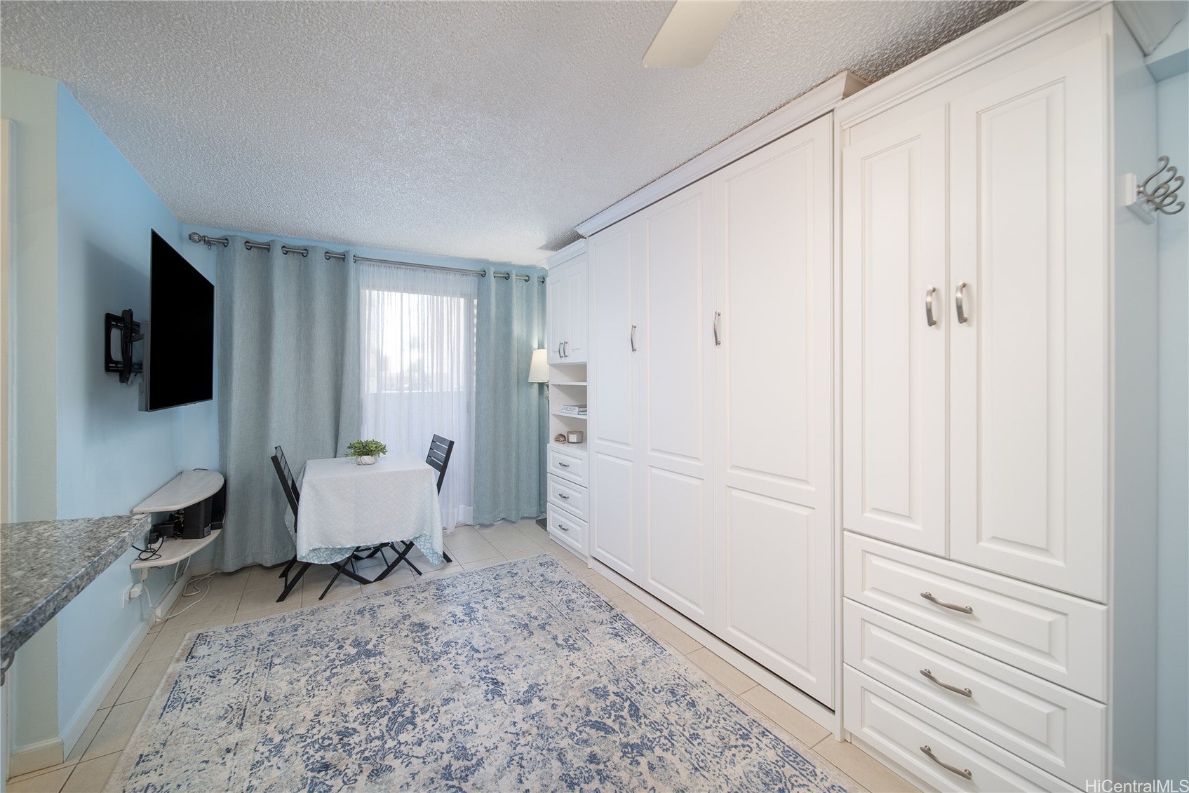 2463 Kuhio Avenue 504