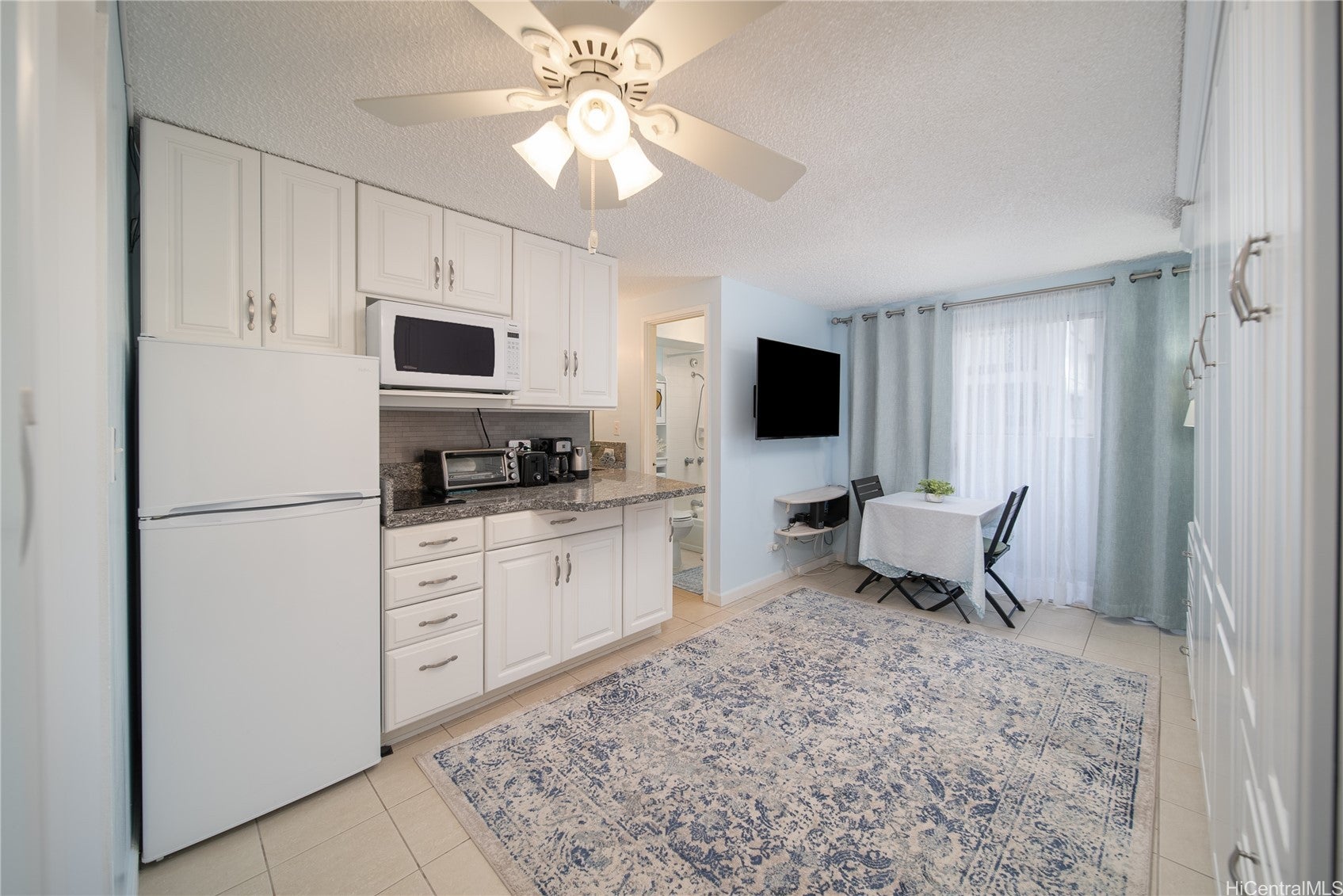 2463 Kuhio Avenue 504