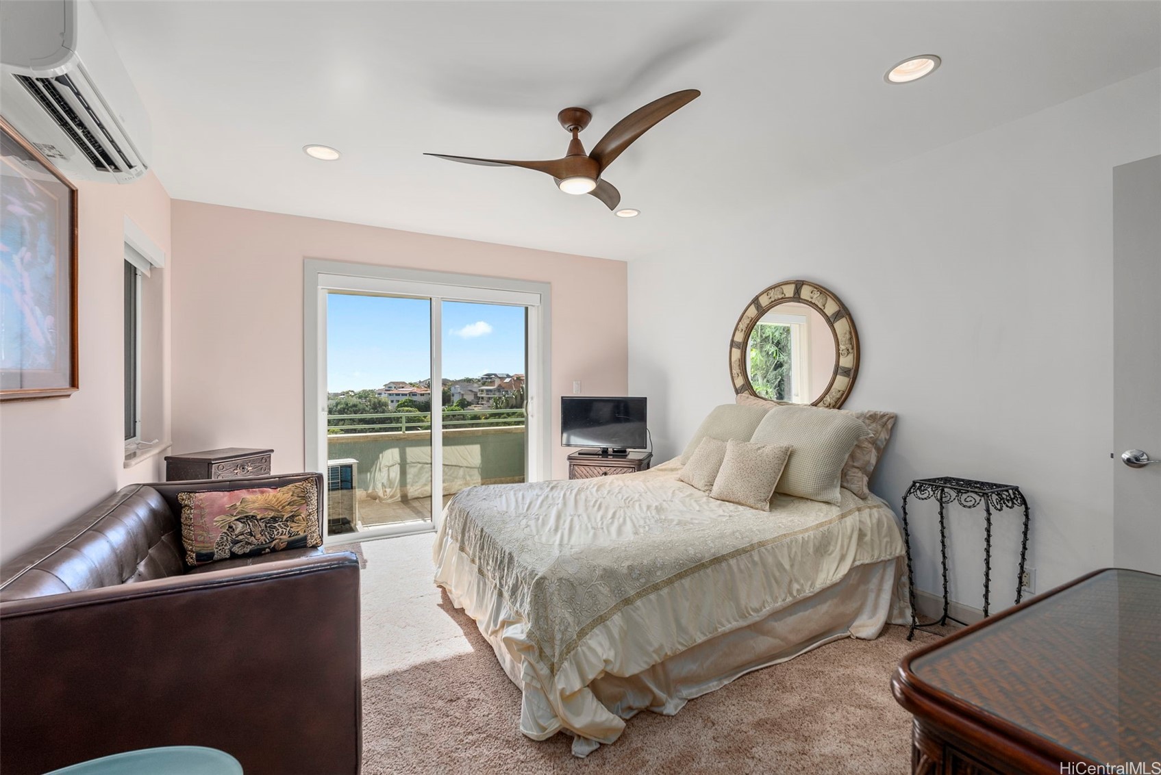 Honolulu, Hawaii, 96821, United States, 4 Bedrooms Bedrooms, ,4 BathroomsBathrooms,Residential,Active,2030930