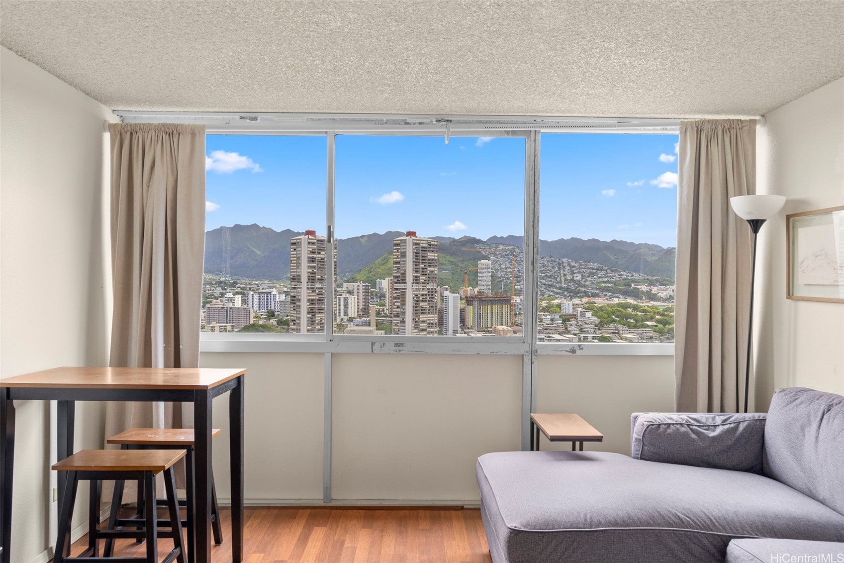 2211 Ala Wai Boulevard 2712