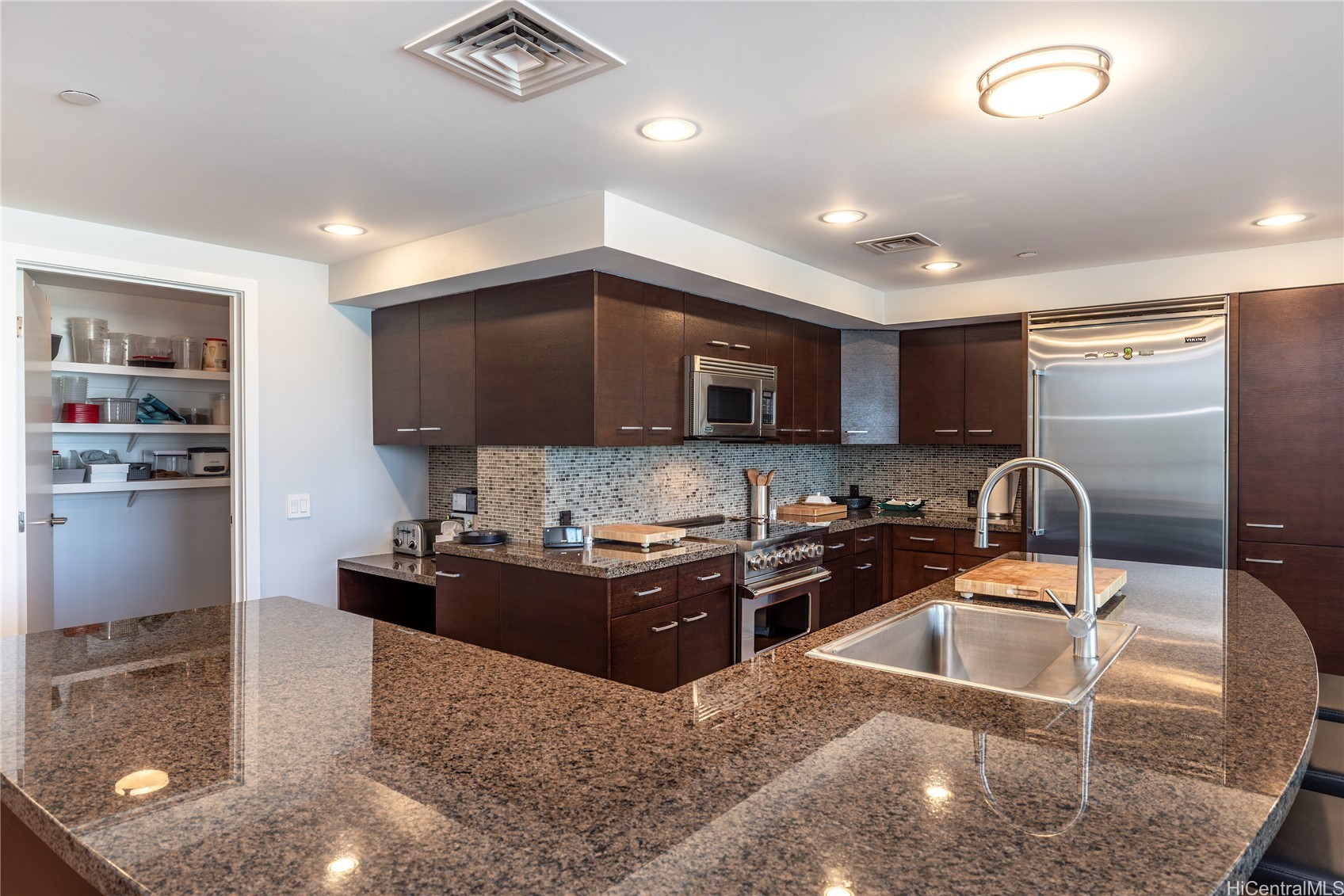 1837 Kalakaua Avenue 2206