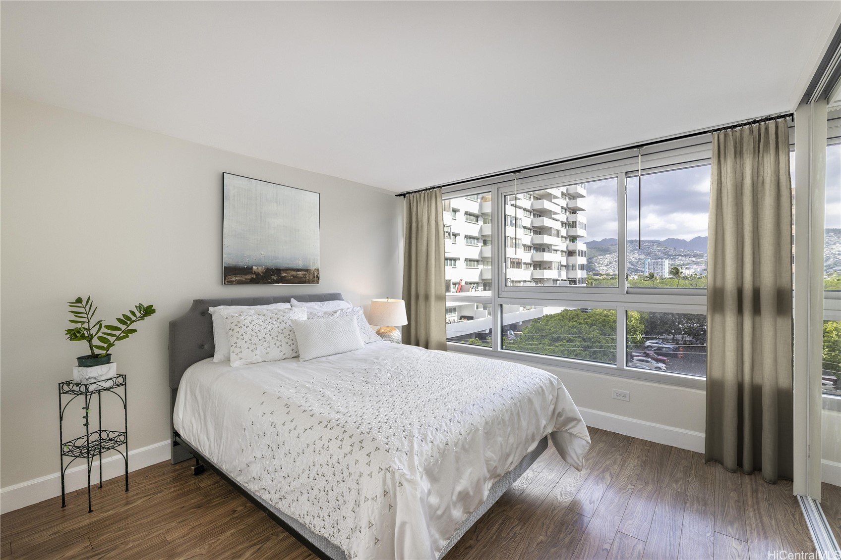 2421 Tusitala Street 501