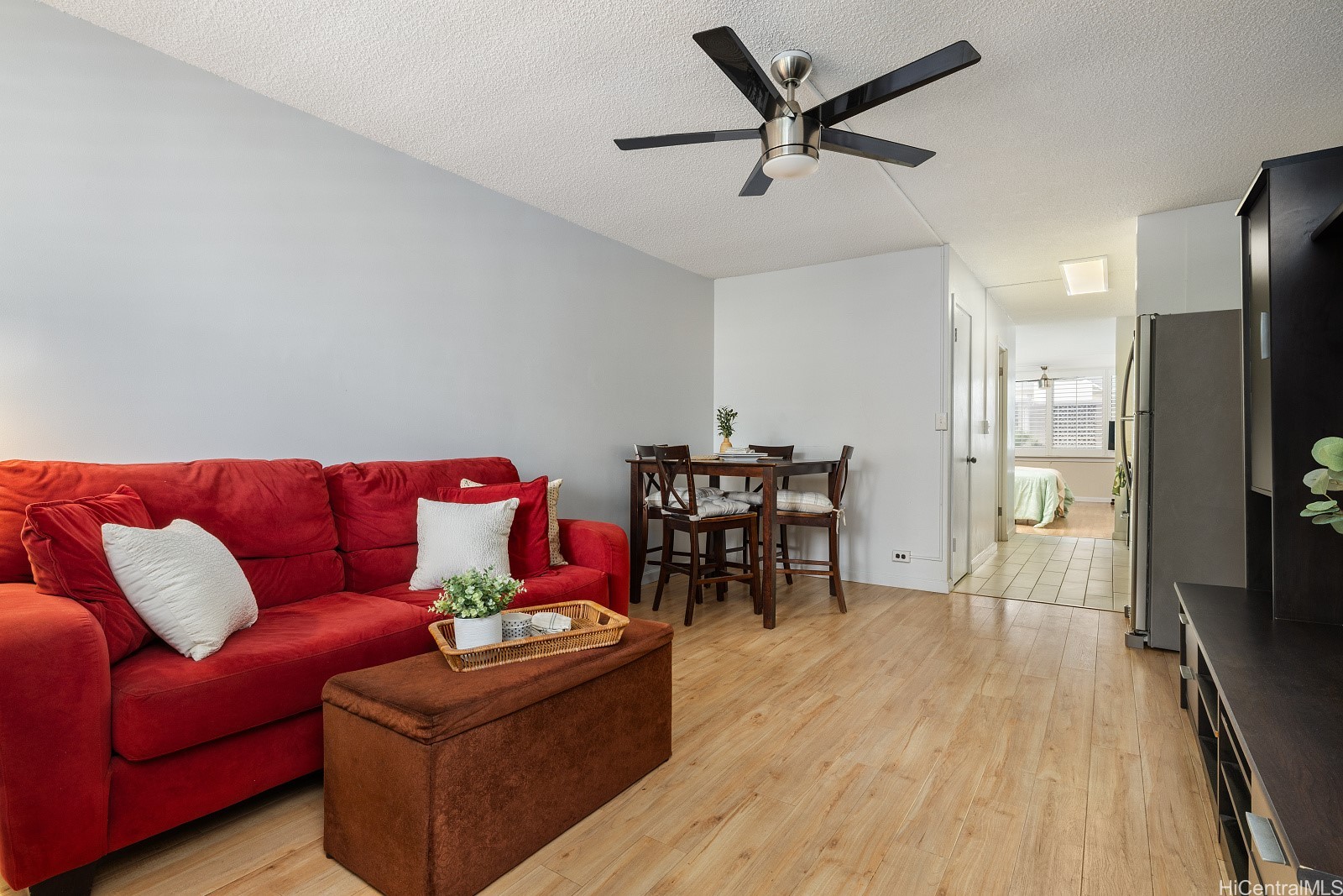 425 Ena Road 301B