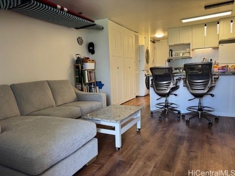 2611 Ala Wai Boulevard 2304 Honolulu HI 96815