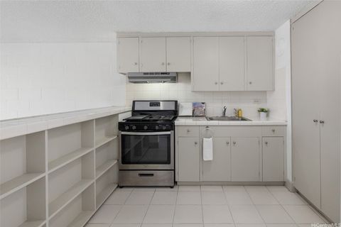 2501 Coyne Street 205 Honolulu HI 96826