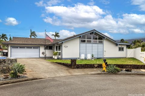 Photo of 563 Alihi Place, Kailua, HI 96734 (MLS # 202609934)